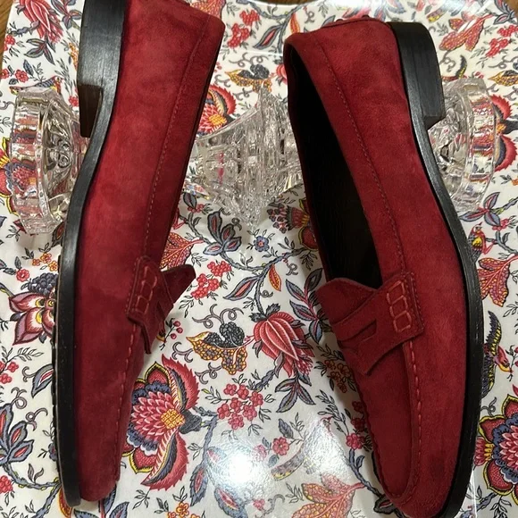 Tod’s Red Suede Size 39 Driving Shoes Loafers EUC - Picture 10 of 11